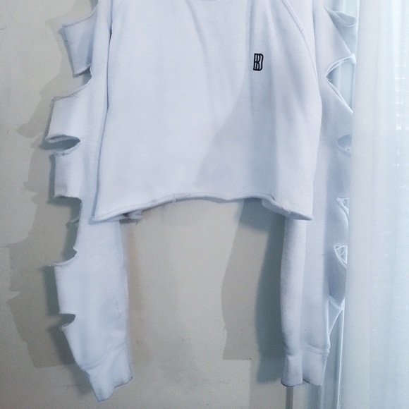 pullover - Picture 2 of 2